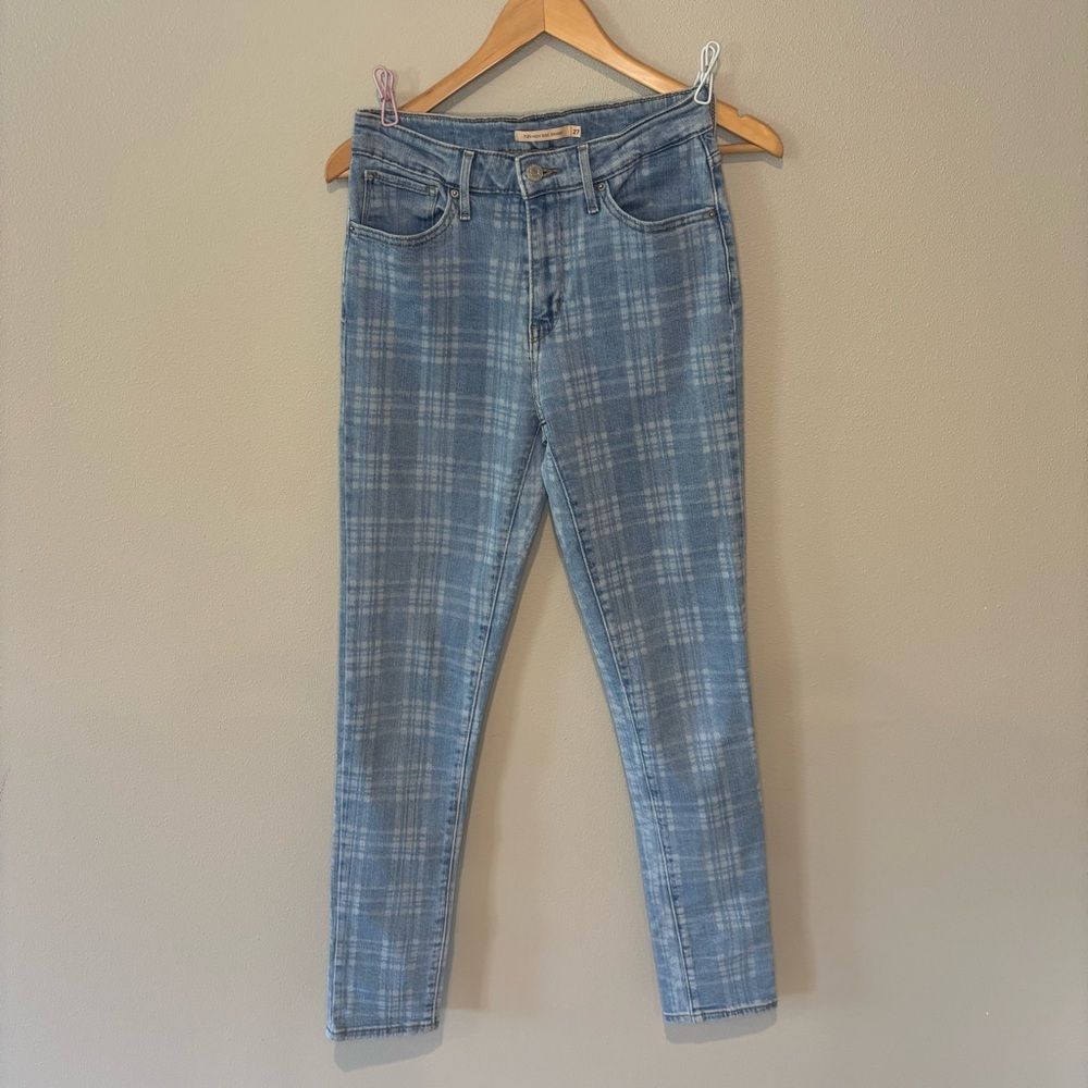 Levi's Women's High-Rise Light Blue Plaid Jeans